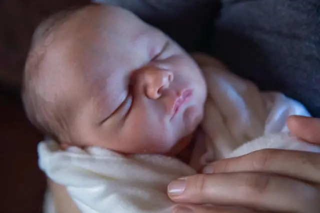 Sweet Baby Frankie, welcome! 

(As always full post and more pics on Local Care Midwifery's website at Welcome to The World. Just press on link.)